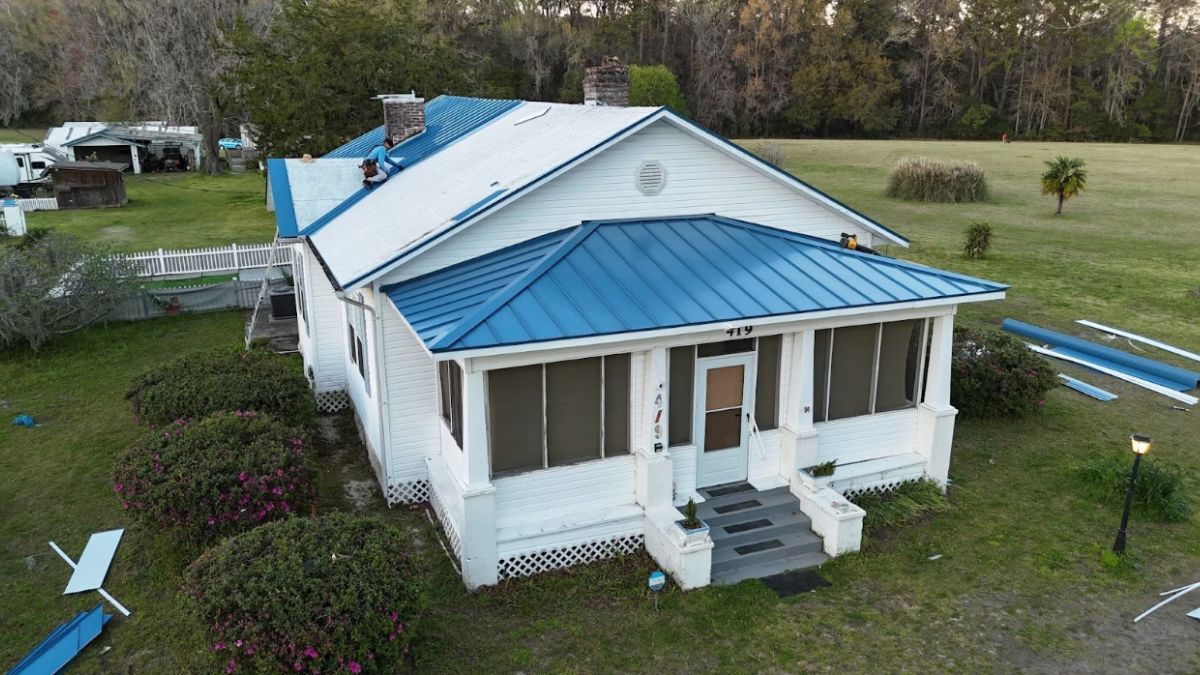 When a strong storm hits Hilton Head, many homeowners experience the same sinking feeling—the urgent sound of water dripping, shingles scattered on the driveway, or sudden dark spots on the ceiling. Roof problems demand immediate attention. Without swift action, even a small leak can lead to interior damage, structural wear, and costly repairs. That’s why calling for emergency roof repair in Hilton Head, SC, right away is critical for protecting your property and preventing further damage.